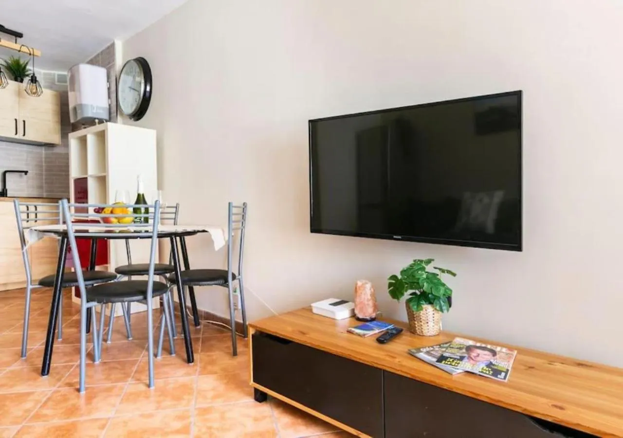 Cosy Apartment In Los Cristianos 5Min To The Ocean Spain