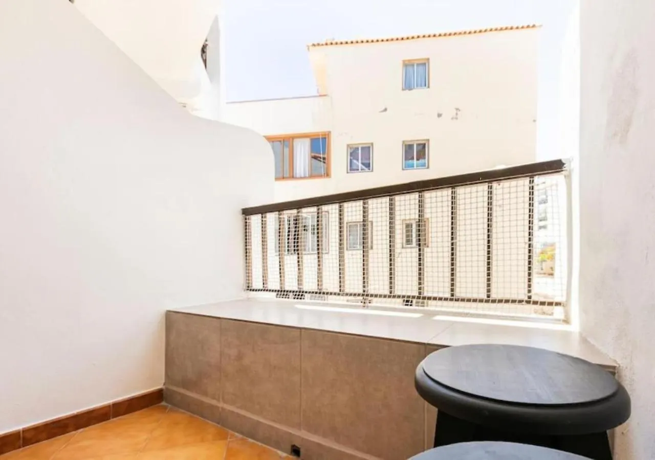 Cosy Apartment In Los Cristianos 5Min To The Ocean Spain