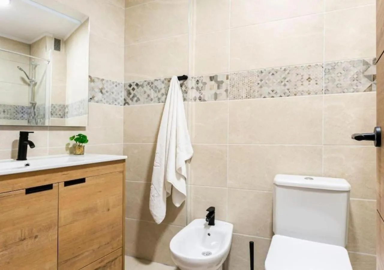 Cosy Apartment In Los Cristianos 5Min To The Ocean
