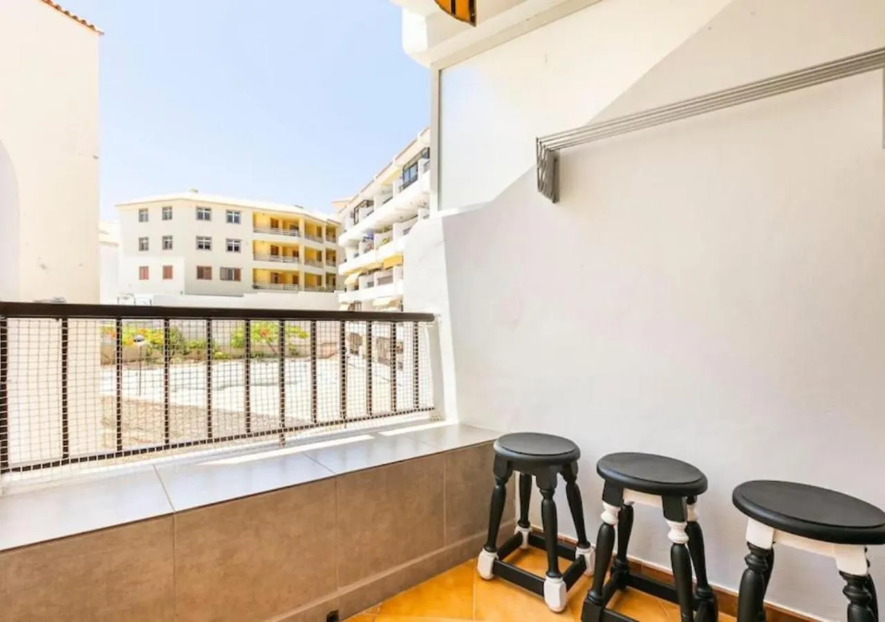 Cosy Apartment In Los Cristianos 5Min To The Ocean 0*, Los Cristianos (Tenerife)