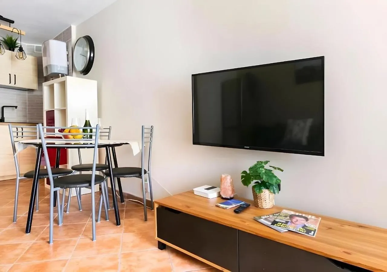 Cosy Apartment In Los Cristianos 5Min To The Ocean